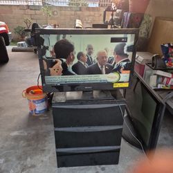 Two plasma t v for $40 t v