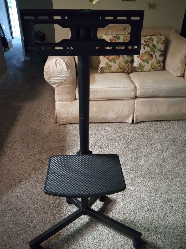 Rolling TV Stand For Flat Screens