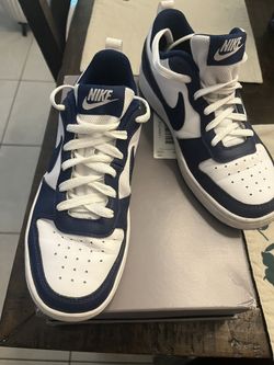Shoes - Nike Blue & white