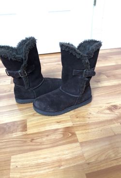 Girls boots size 2