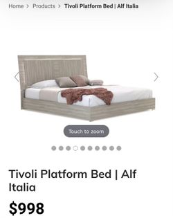 Tívoli Platform Bedroom Set