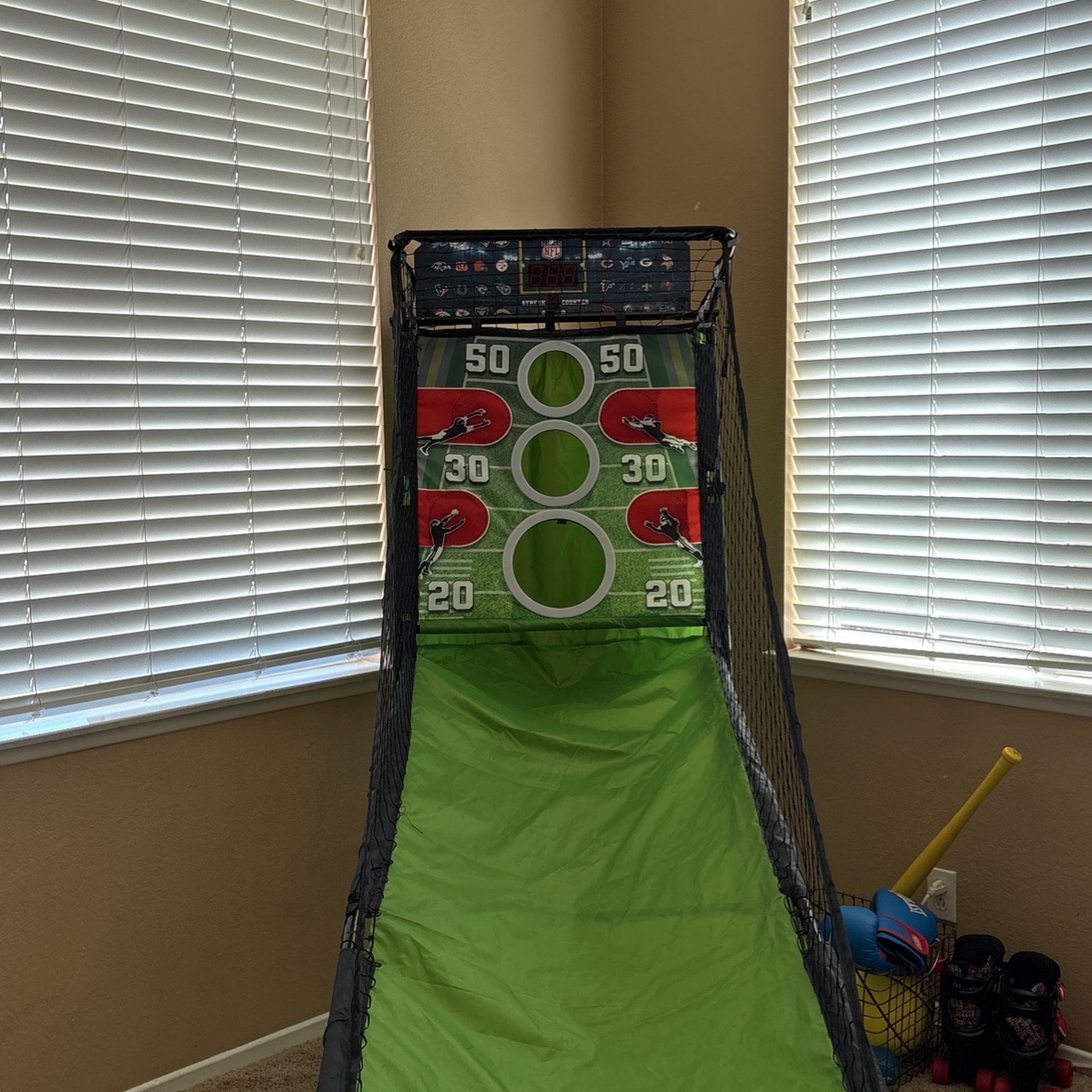 NFL Minute Drill Football Game