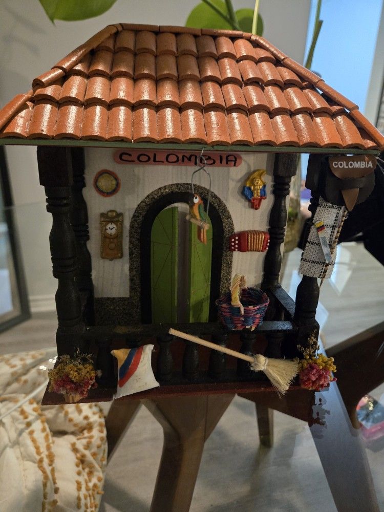 Mini Columbian House Decor