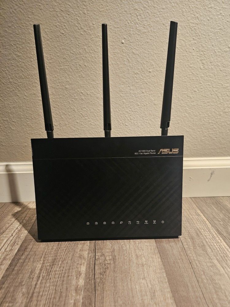 Asus RT-AC68U WiFi Router