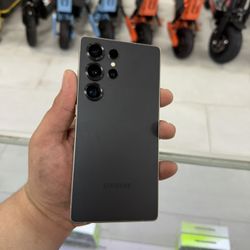 Galaxy S25 Ultra 5G Unlocked 256GB! Finance For $50 Down Payment!!