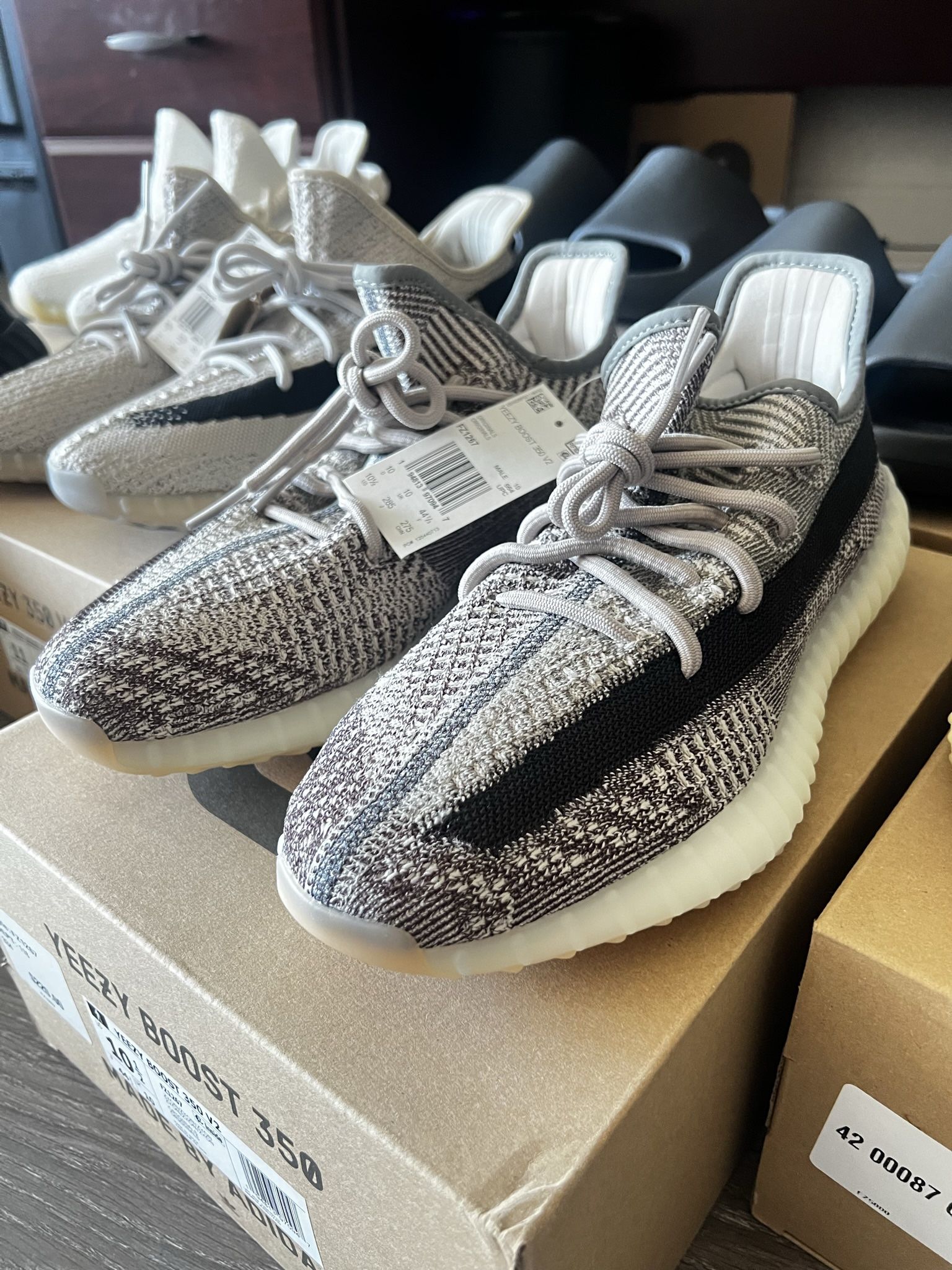 Adidas Yeezy Boost 350 V2 - Zyon (Size 10.5)