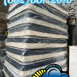 Pillowtop Queen Mattress And Box Set 