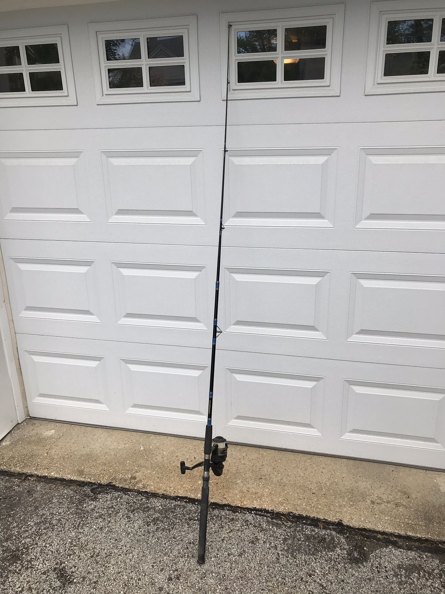 shakespeare fishing pole and reel used