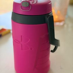 PRICE REDUCED - MUST GO ASAP - UNDER AMOUR 64OZ INSULATED WATER JUG