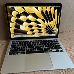 MacBook Air 13 (M1 processor/ Latest OS 26 Updated) 8GB Memory Good Laptop (98% Battery )
