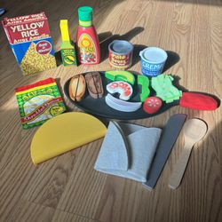 Melissa And Doug Taco and Tortilla Set 