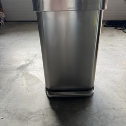 Simple Human Rectangular Step Trash Can