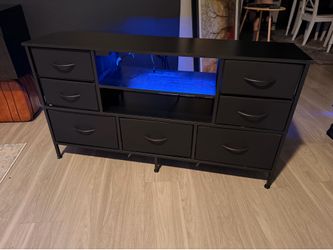 Huuger Dresser for Bedroom With Power Outlets and LED Lights, 7 Drawers TV Stand
