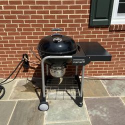 22” WEBER PERFORMER Charcoal Grill & Accessories