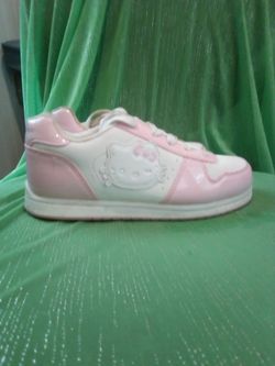 Girls Hello Kitty Tennis Shoes