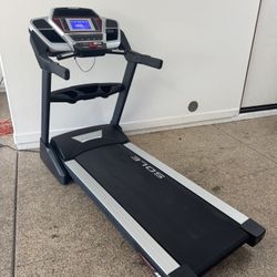 Sole F80 Treadmill With 15% incline And 12 MPH