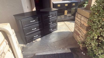 Dresser