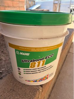 2-3gallon buckets of roll on glue for carpet or LVT