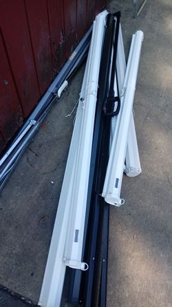 Projector screen_make me an offer