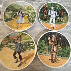 Wizard Of Oz Collectors Plates