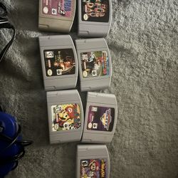 NINTENDO 64 W Games & 3 Controllers 