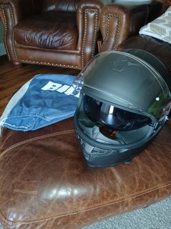 Motorcycle helmet