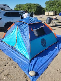 Maui Camping Tent Blue and Orange. 4 persons