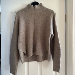 Abercrombie sweater