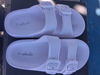 Women's sandals size 9