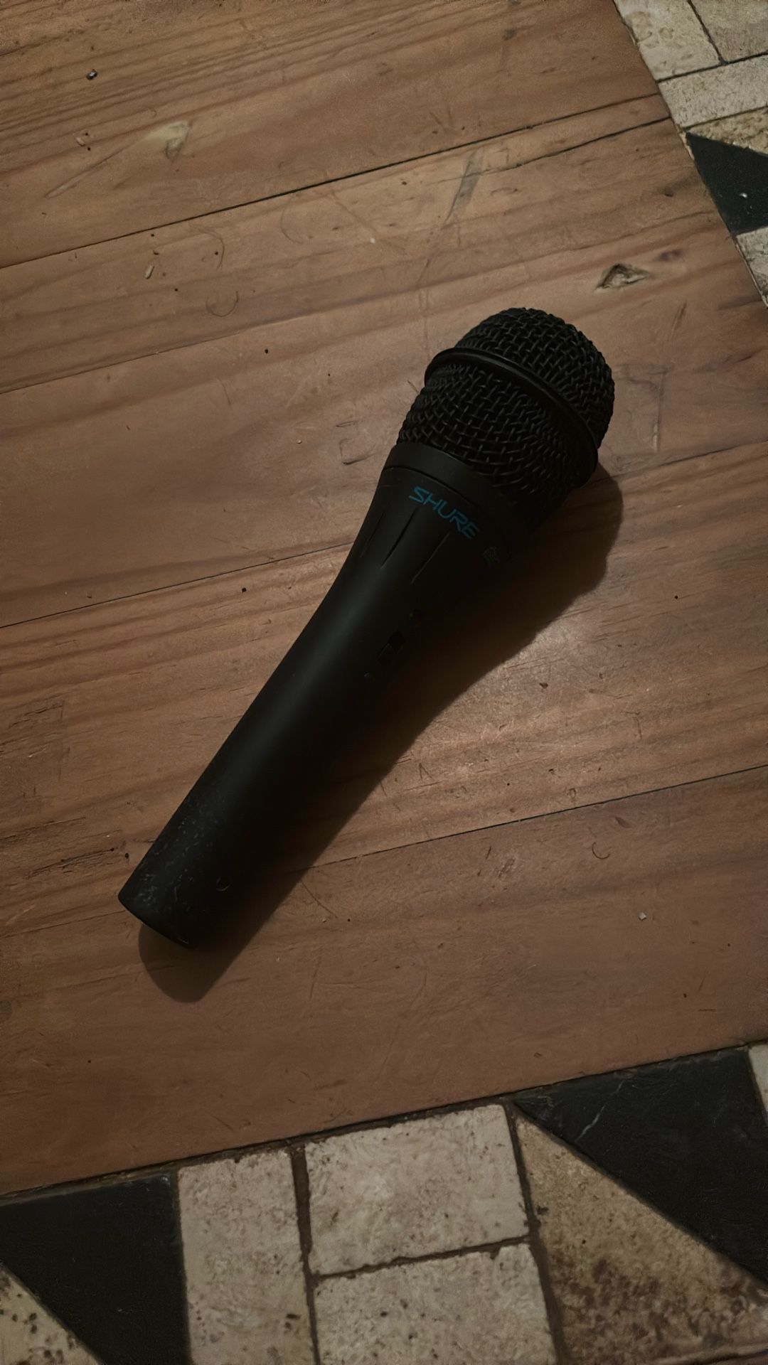 Shure BG 2.0 Microphone w/ xlr