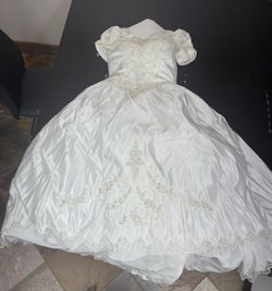 Lady Eleanor Size 18 Wedding Dress Well Preserved
