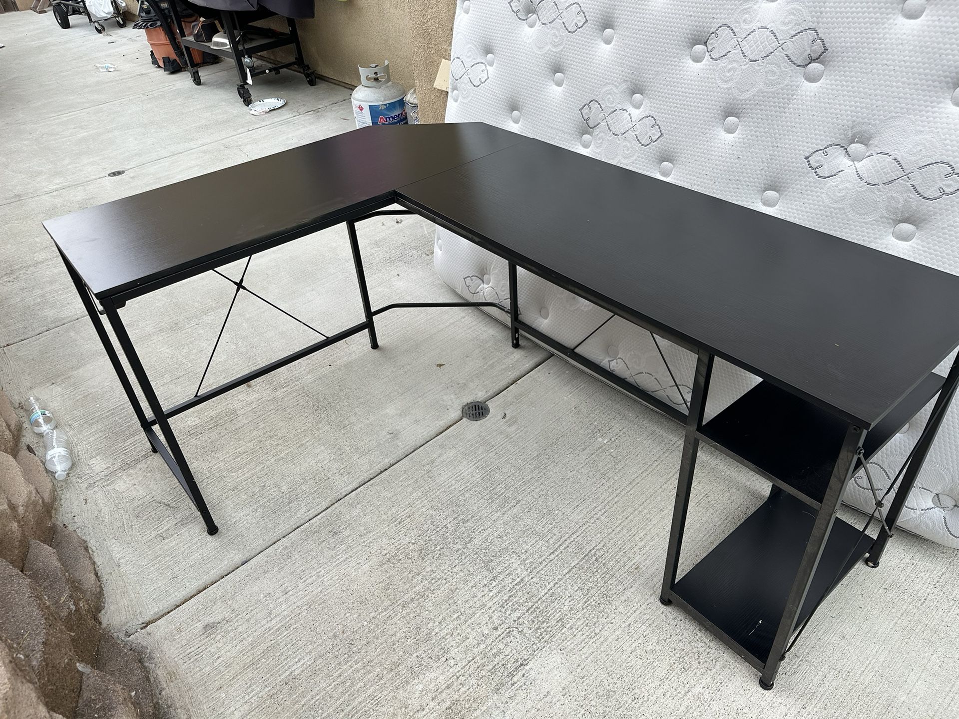 L shaped Corner Desk