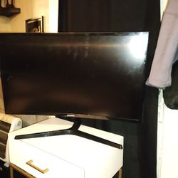 Samsung Curved HD Desktop Monitor 