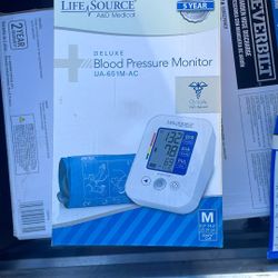 Blood pressure monitor