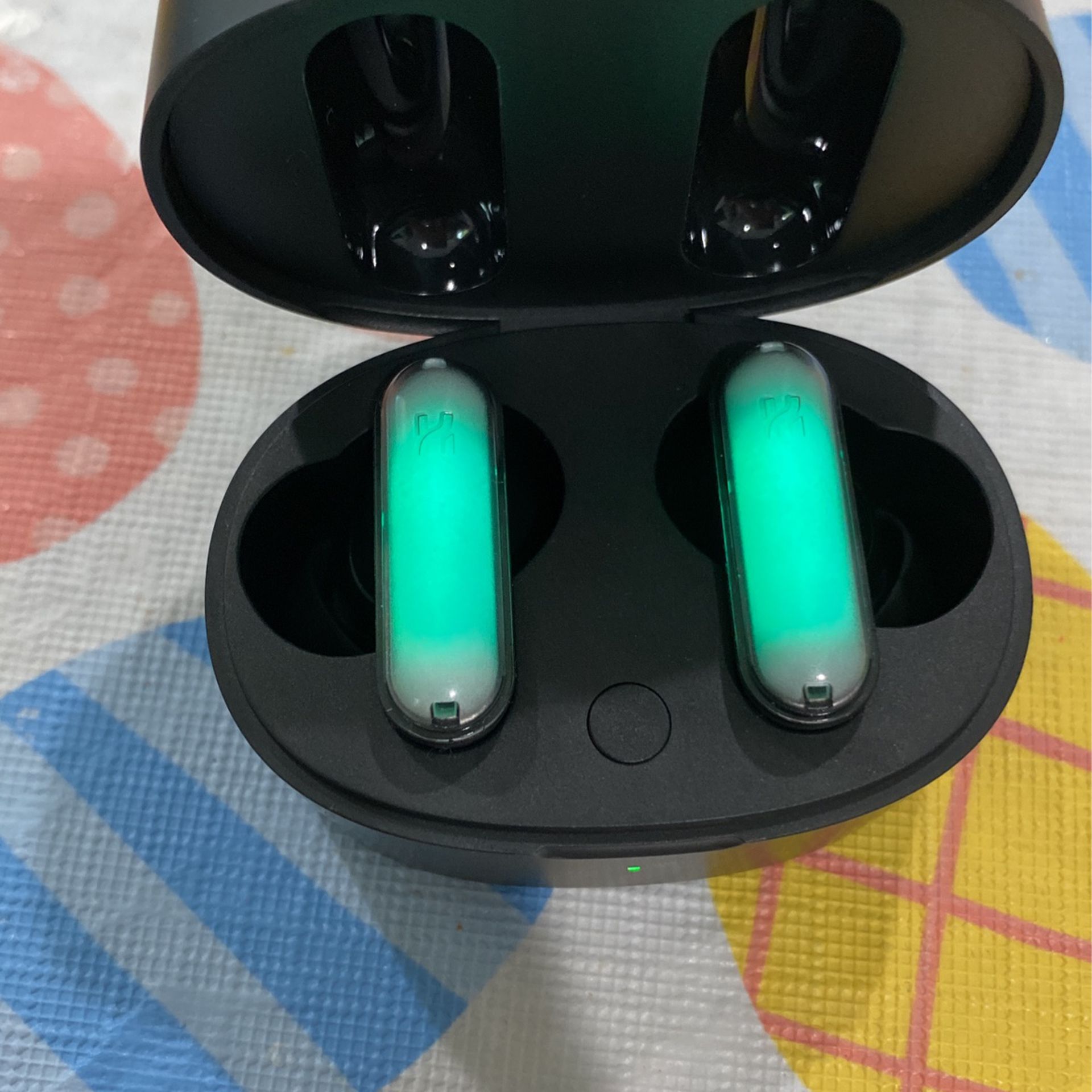 HHOGene Gpods RGB Wireless Earbuds with Led Light Control