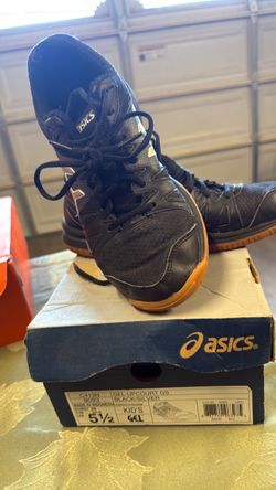 ASICS kids 5 1/2 size shoes…
