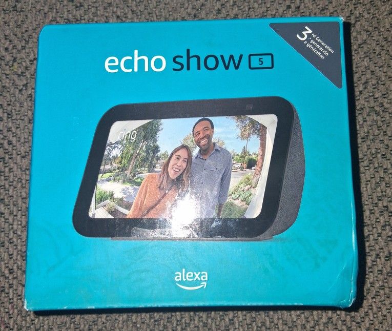 Amazon - Echo Show 8 (3rd Generation) 8-inch. With built in smart alexa.