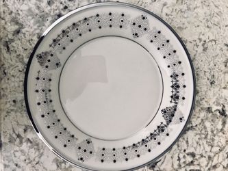 Lenox Solitaire Dimension China Collection