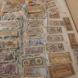 Mexican Bank Notes And American Bake Notes 