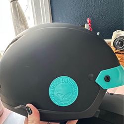 Women's Size Large Harley Helmet