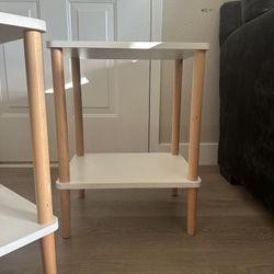 2 Side Tables 