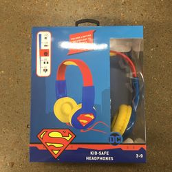 NWT Superman Kids Headphone 