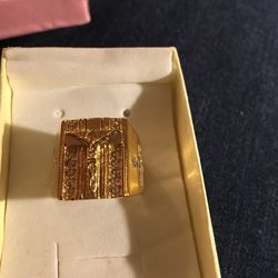 Gold tone men’s crucifix ring