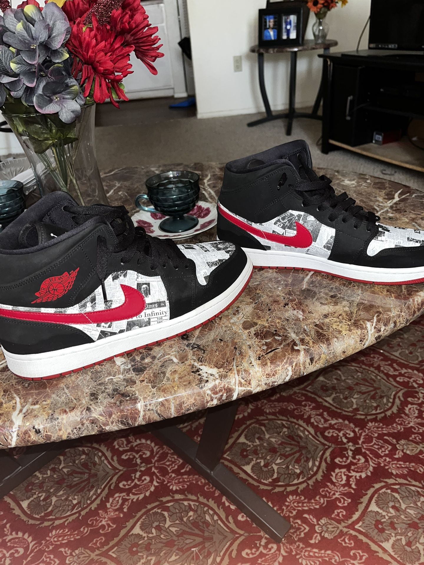 Air Jordan 1 Mid SE ‘Newspaper Air Times’