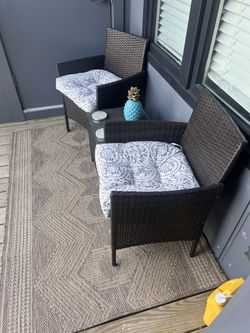 Outside Patio Chairs And Table