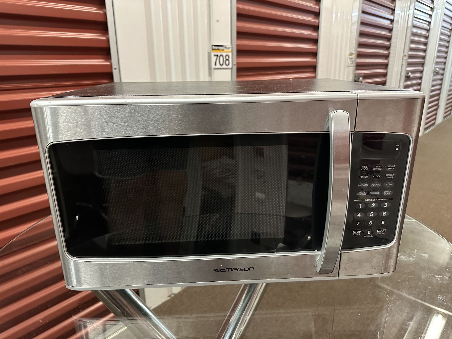EMERSON 1000 WATTS MICROWAVE BLACK STAINLESS STEEL