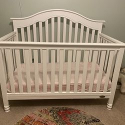 Full Size Crib With Mattress