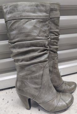 Leather Boots. Size 7. Miz Mooz Brand.