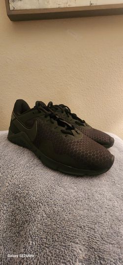 Nike Women's Legend Essential 2 Training Shoes