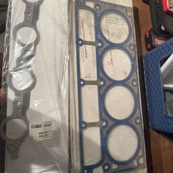 2000 Chevy 5.3l Head Gasket And Manifold Gasket 